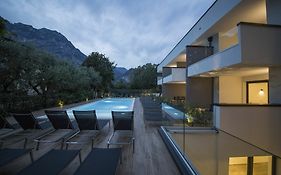 Riva Lake Lodge
